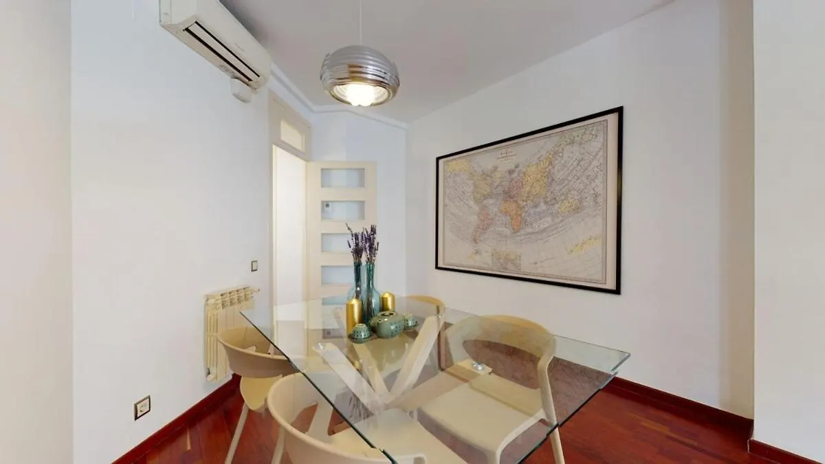 Modern And Bright Three-Bedroom In Eixample Barcelona Apartment